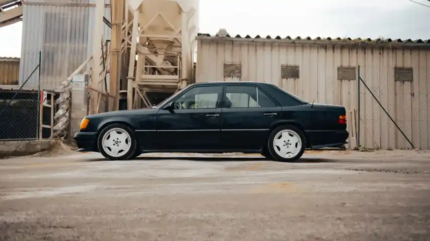E280-24S W124