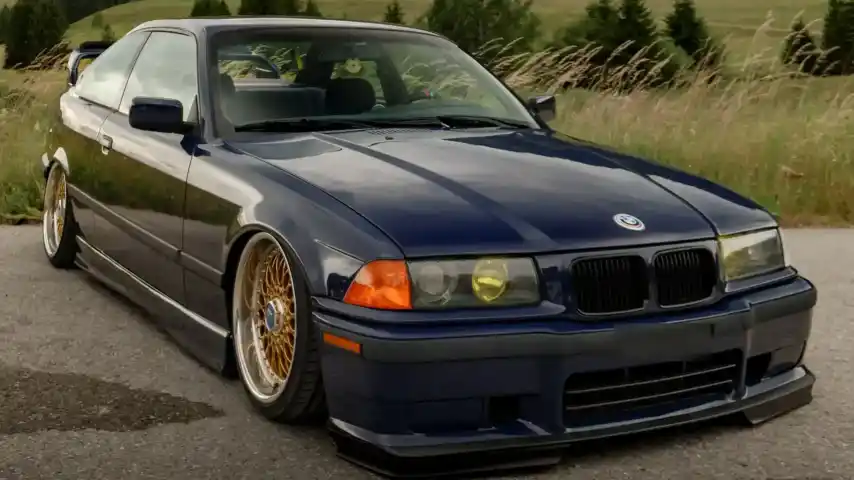 BMW E36 318is