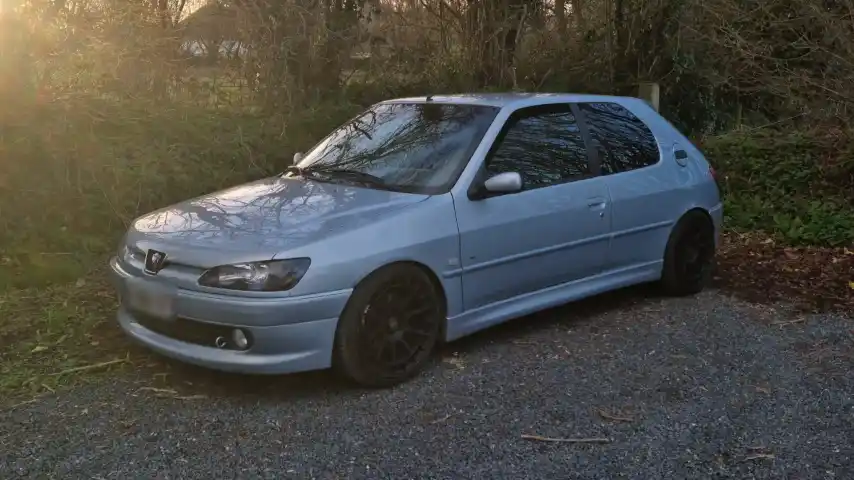 306 HDI - V1
