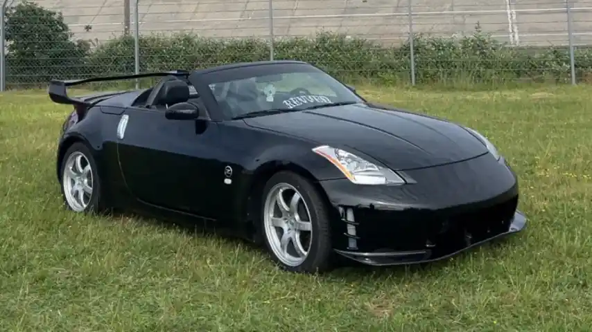 Nissan 350z roadster