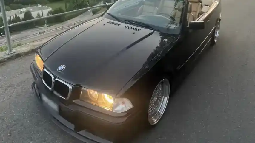 E36 320i cabriolet (1995)